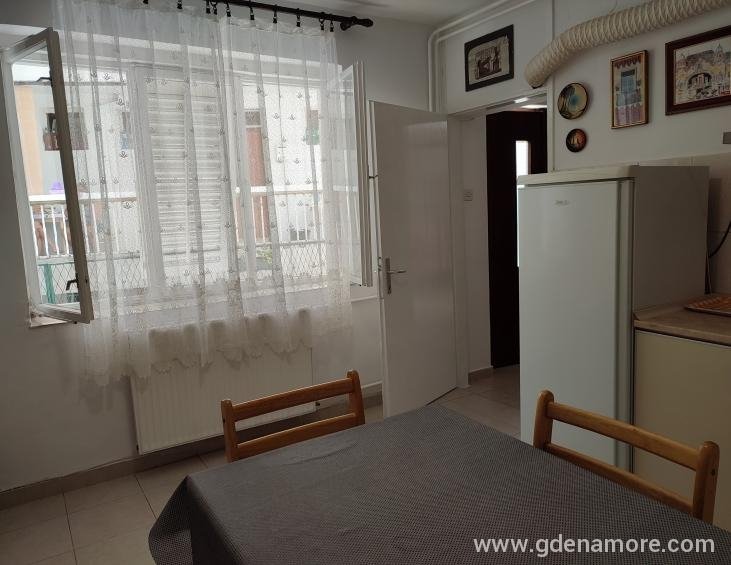 Apartman 3 - Kuhinja i trpezarija